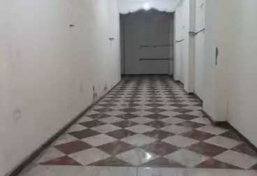 تجاري للإيجار - بالدور 0