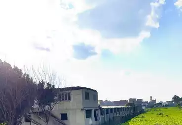 مصنع للبيع