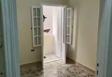 شقق للبيع - 2 غرف - بالدور 3