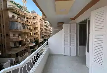 Apartments For sale - 2 rooms - floor 2