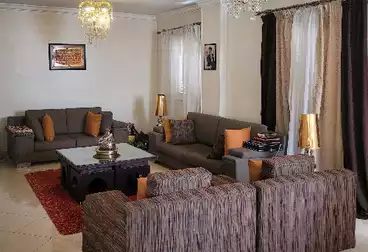 دور كامل للبيع - 3 غرف - بالدور 11