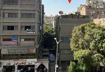 إداري للبيع