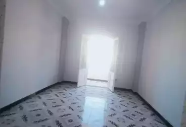 Apartments For sale - 4 rooms - floor 6