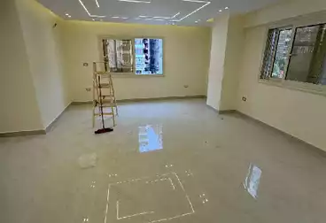 Corporate Branch For rent - 3 rooms - floor 8