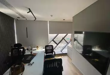 Administrative For rent - 3 rooms - floor 4