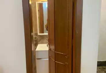 Apartments For sale - 3 rooms - floor 1