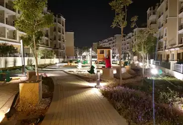 Apartment with Garden For sale - 2 rooms - floor 0