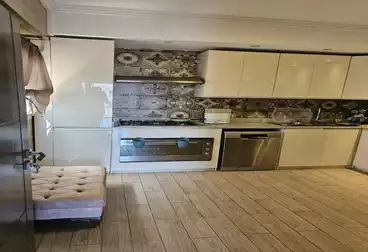 Apartments For sale - 2 rooms - floor 5
