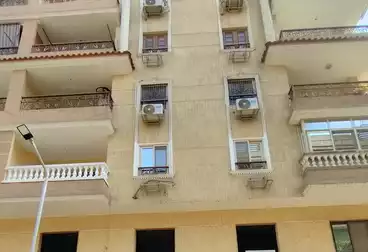 Apartments For sale - 3 rooms - floor 1