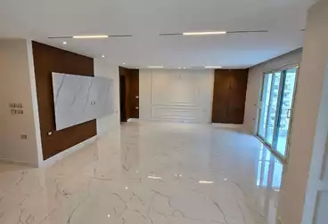Apartments For sale - 3 rooms - floor 8