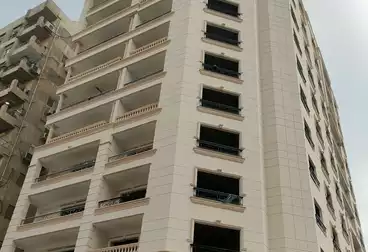 Apartments For sale - 3 rooms - floor 2