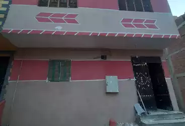 House / Home For sale - 6 rooms
