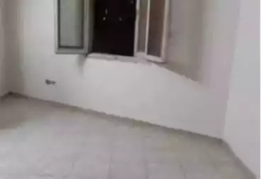 Apartments For sale - 2 rooms - floor 4