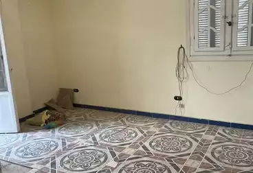 Apartments For sale - 2 rooms - floor 5