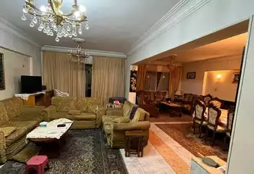 Furnished Apartment For sale - 3 rooms - floor 7