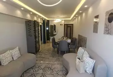 Furnished Apartment For sale - 3 rooms - floor 7
