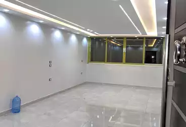 Apartments For rent - 3 rooms - floor 8