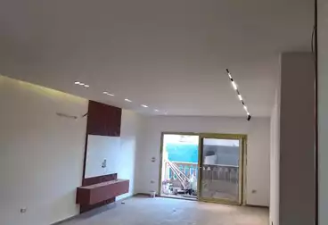 Apartments For sale - 4 rooms - floor 4