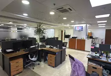 Administrative For rent - 6 rooms - floor 2