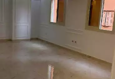 إداري للإيجار - 3 غرف - بالدور 3