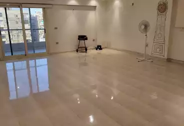 شقق للبيع - 3 غرف - بالدور 2