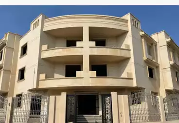 Apartments For sale - 3 rooms - floor 1