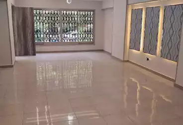 Administrative For rent - 4 rooms - floor 3