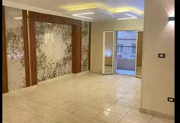 Apartments For sale - 3 rooms - floor 1