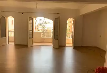 Apartments For sale - 3 rooms - floor 5