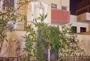 دوبلكس للبيع - 4 غرف - بالدور 0