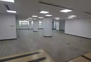 Administrative For rent - 5 rooms - floor 4