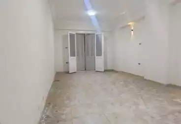 شقق للبيع - 3 غرف - بالدور 1