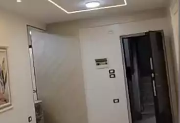 Apartments For sale - 2 rooms - floor 5