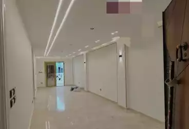 Apartments For sale - 3 rooms - floor 8