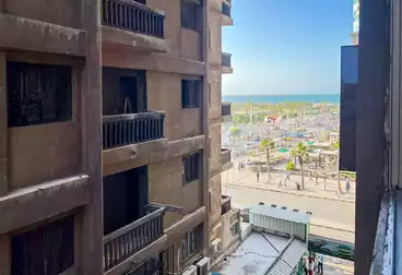 Apartments For sale - 3 rooms - floor 1