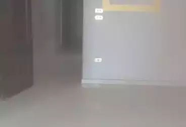 undefined undefined - 2 rooms - floor 8