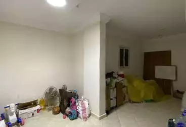 Apartments For sale - 4 rooms - floor 9