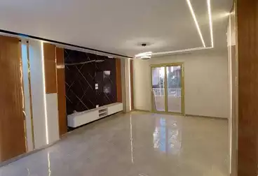 Apartments For sale - 3 rooms - floor 1