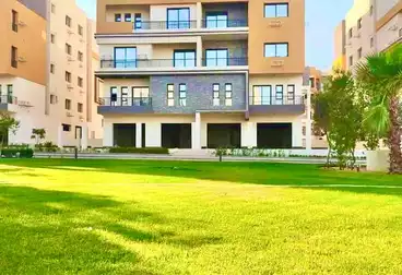 شقق للبيع - 3 غرف - بالدور 1