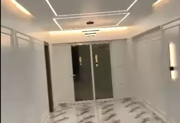 Apartments For sale - 3 rooms - floor 2