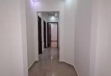 شقق للإيجار - 3 غرف - بالدور 0