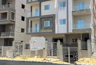 Apartments For sale - 3 rooms - floor 1