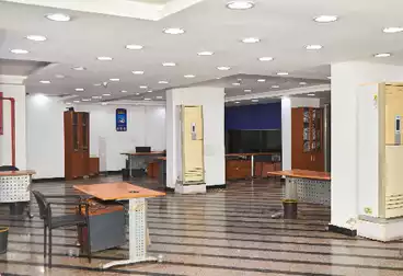 Commercial For sale - floor 1