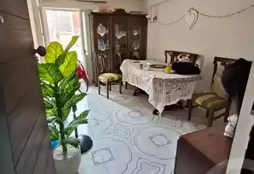 Apartments For sale - 2 rooms - floor 8