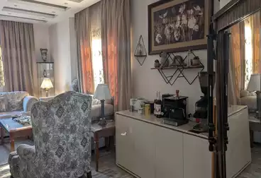 Apartments For sale - 4 rooms - floor 5
