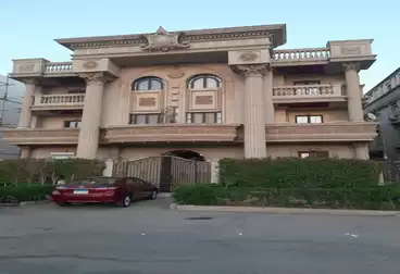 Duplex with Garden For sale - 7 rooms - floor 0