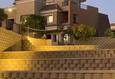 فلل للبيع - 5 غرف