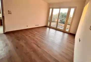 Apartments For rent - 2 rooms - floor 4