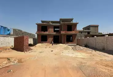 فلل للبيع - 9 غرف