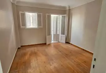 Apartments For sale - 3 rooms - floor 5